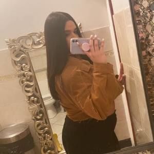 Meet your Posher, Victoria